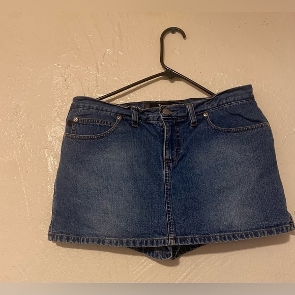 Jalate Blue Denim Jean skirt with shorts under - Picture 2 of 4